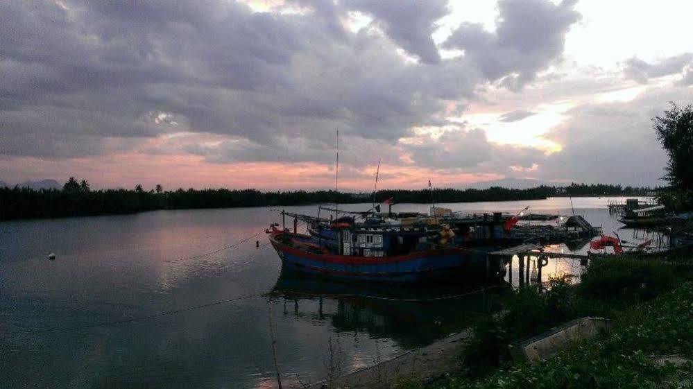 River Park Trademark River Park Homestayandhostel Hoian Hoi An Exterior photo